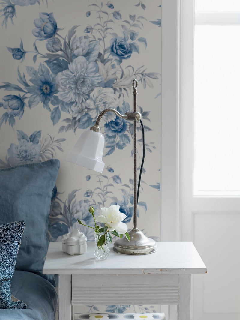 6140 Floral Charm Light Blue and White Blue & White Wallpaper by Boråstapeter