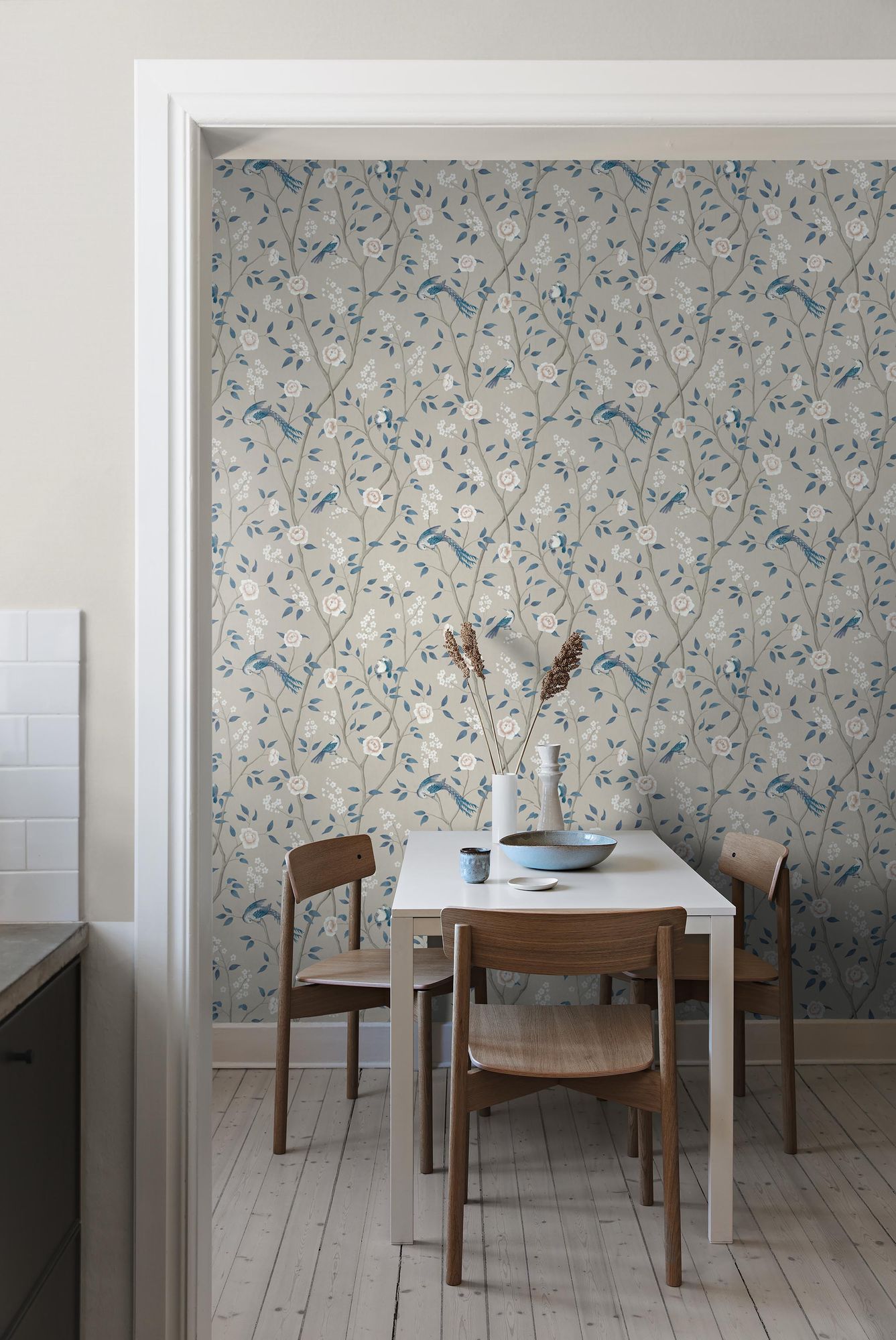 6143 Paradise Birds Light Blue and White Blue & White Wallpaper by Boråstapeter