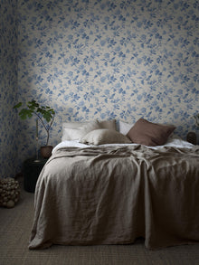 6146 Blomslinga Light Blue and White Blue & White Wallpaper by Boråstapeter