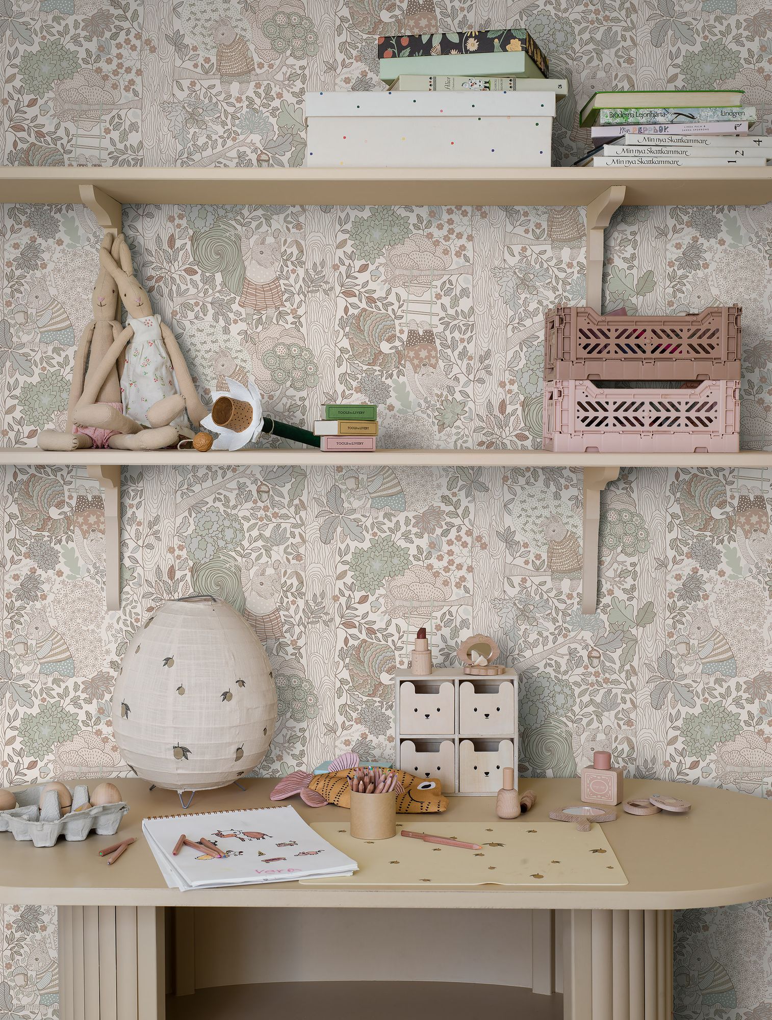 6291 Charlie Multicoloured Icons Wallpaper by Boråstapeter