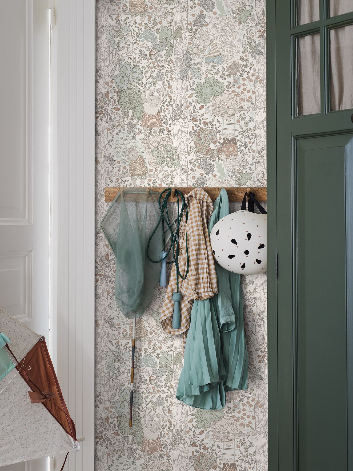 6291 Charlie Multicoloured Icons Wallpaper by Boråstapeter