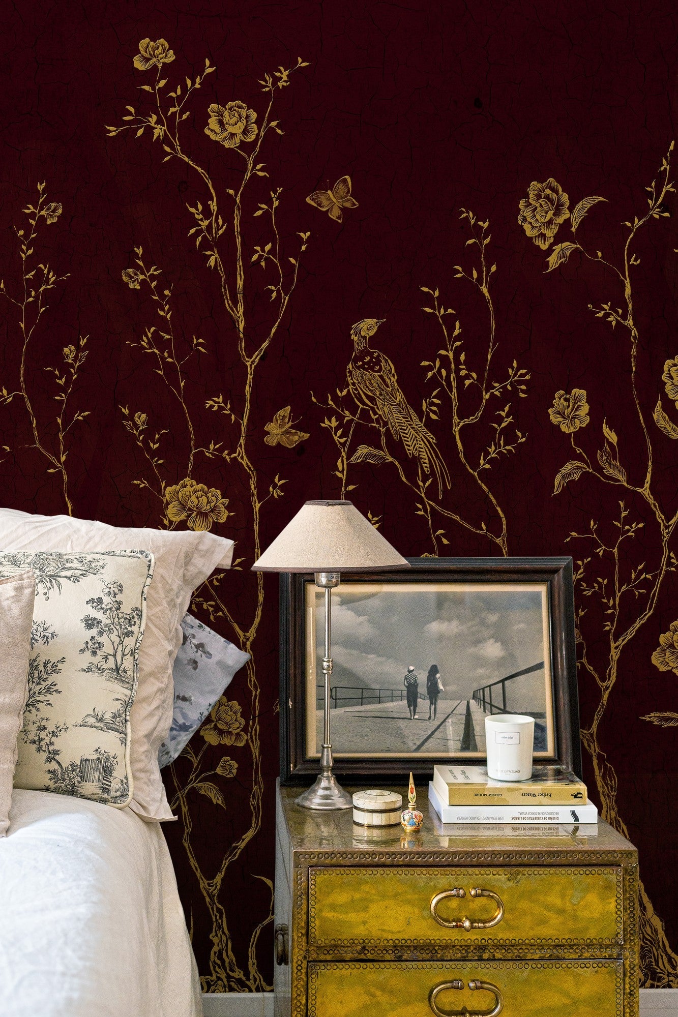 6800734 Chinoiserie 2.0 Wine Random Papers II Mural by Coordonné