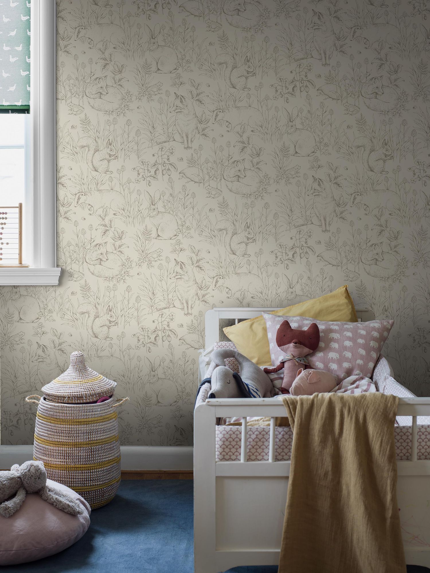 6922 Forest Friends Beige Wallpaper by Boråstapeter