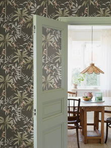 6935 Jungle Friends Green and Multi Wallpaper by Boråstapeter