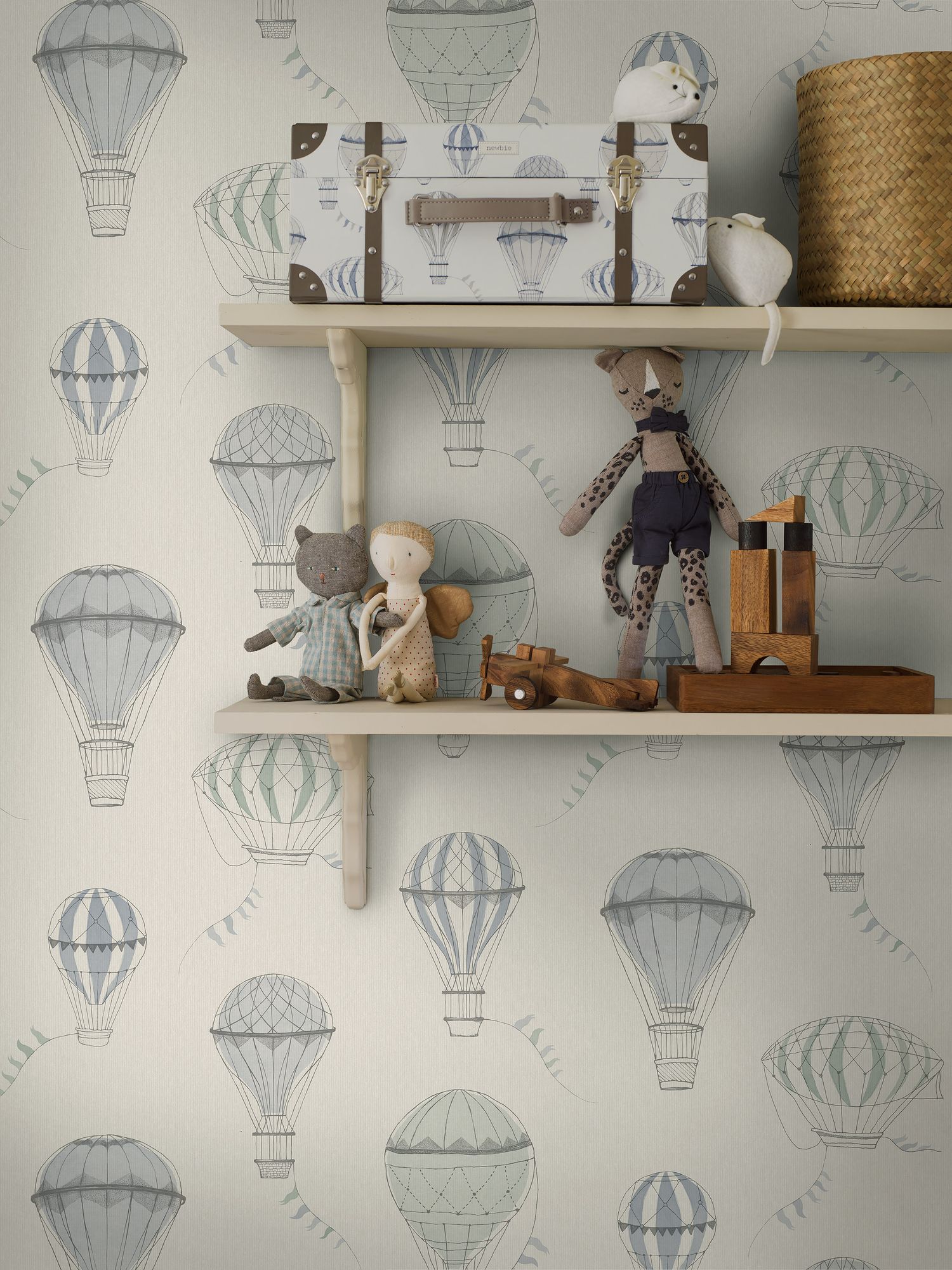 6940 Up In The Sky Multi and Grey Wallpaper by Boråstapeter