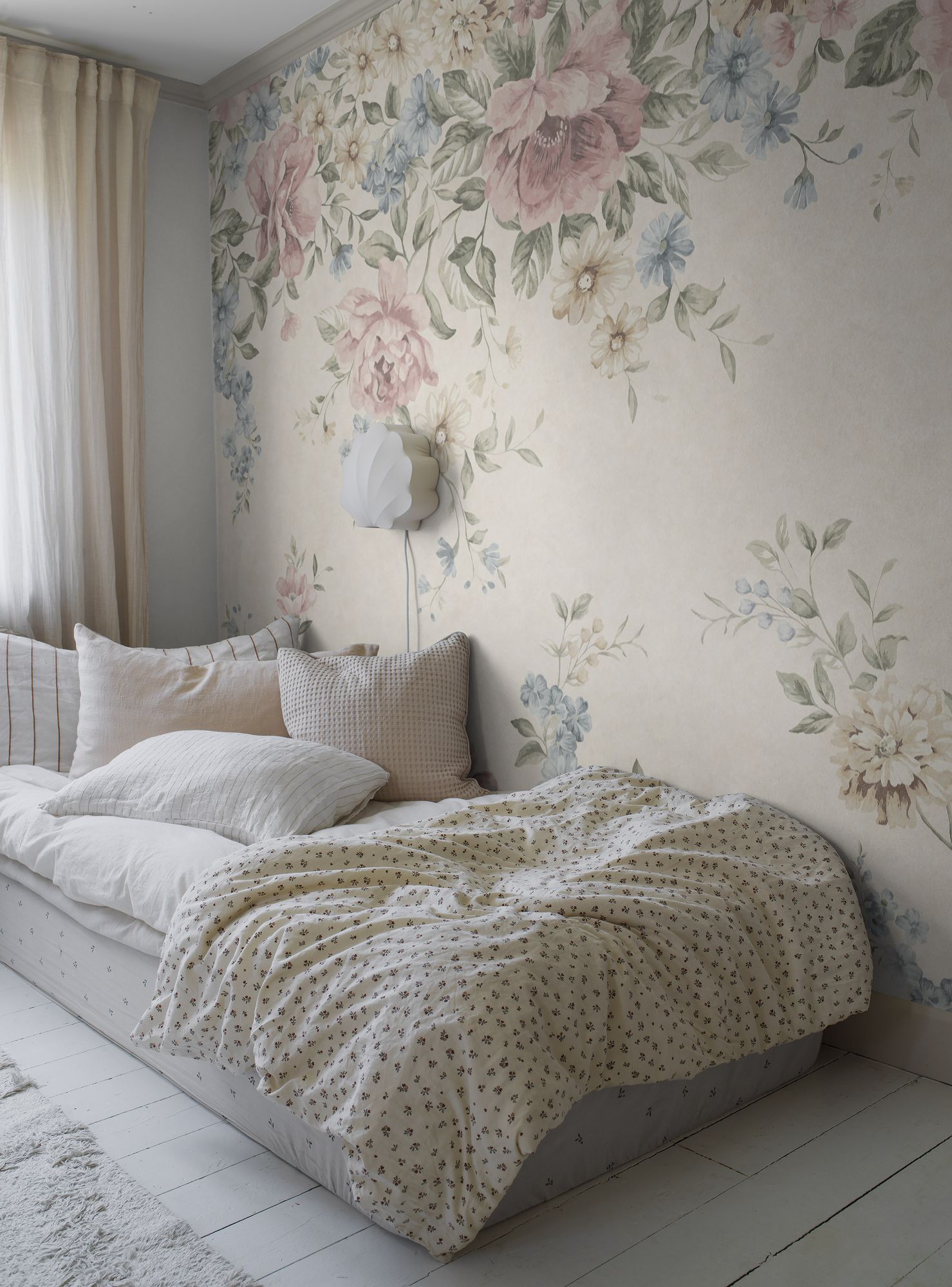6944 Flower Garden Mural Multi and Beige Wallpaper by Boråstapeter