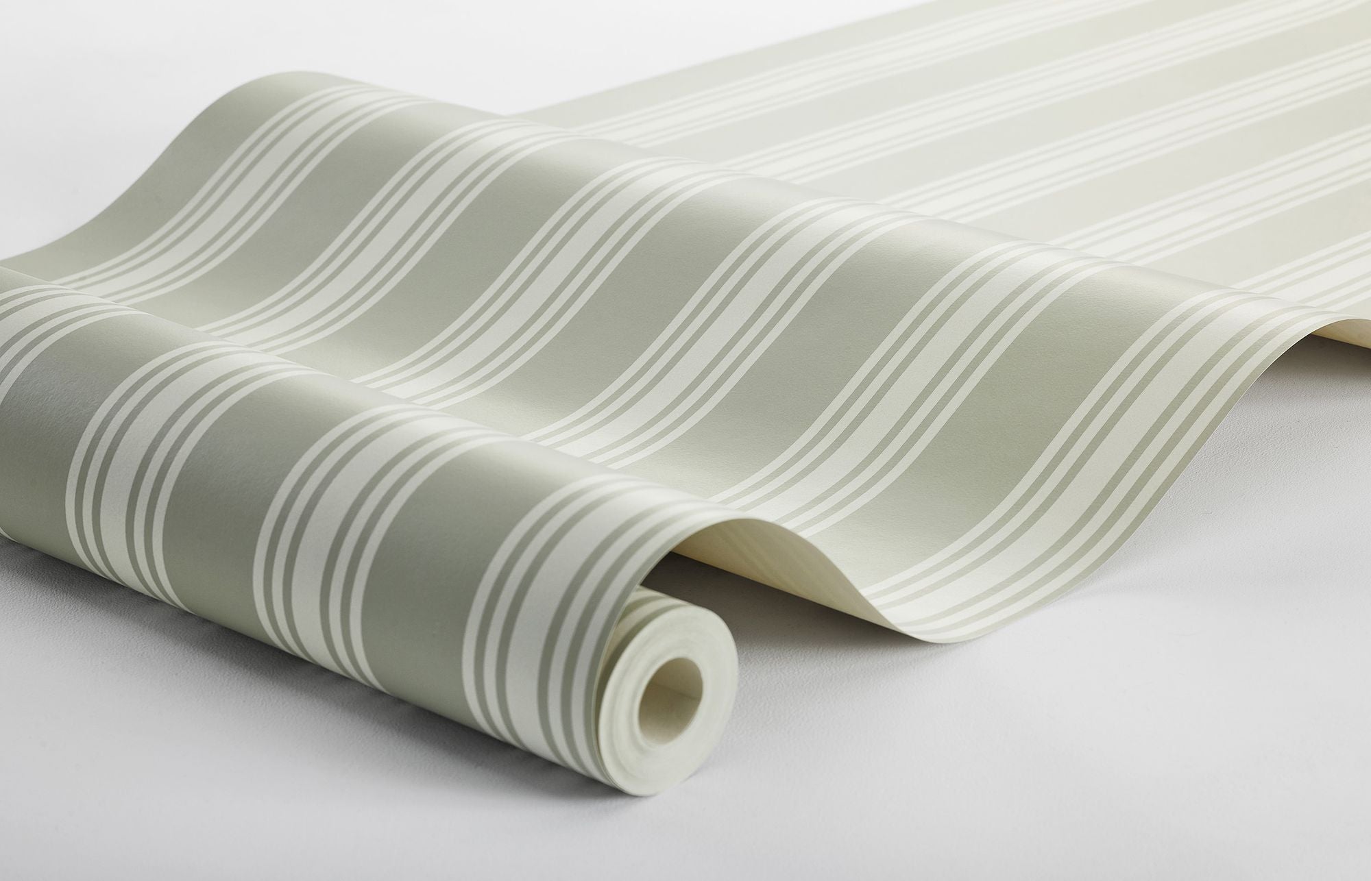 6959 Gunnebo Green and White Wallpaper by Boråstapeter
