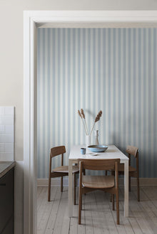 6962 Gunnebo Blue and White Wallpaper by Boråstapeter