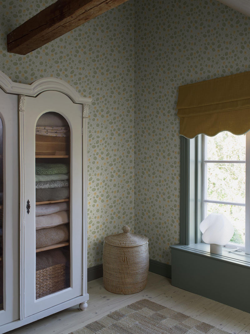 6975 Krasse Yellow and White Wallpaper by Boråstapeter