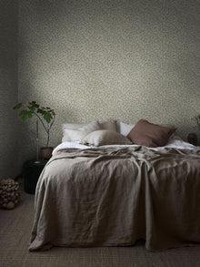 6978 Klöver Pink and Green Wallpaper by Boråstapeter