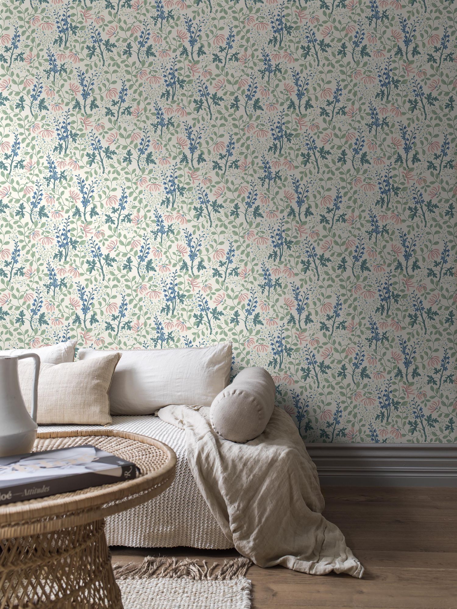 6984 Trädgårdsfröjd Multi and White Wallpaper by Boråstapeter