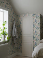 6984 Trädgårdsfröjd Multi and White Wallpaper by Boråstapeter