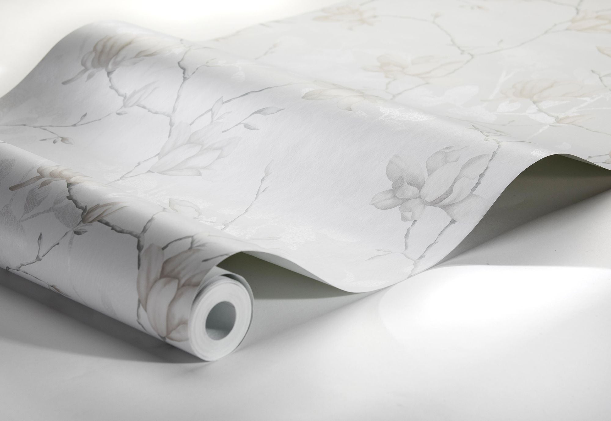 7229 Lily Tree White Adorn Wallpaper by Boråstapeter
