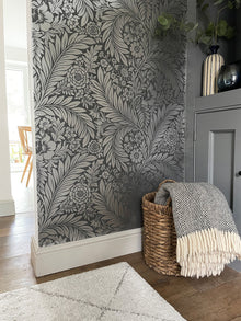 724 Florence Floral Leaf Charcoal and Silver Metallic Wallpaper by Belgravia