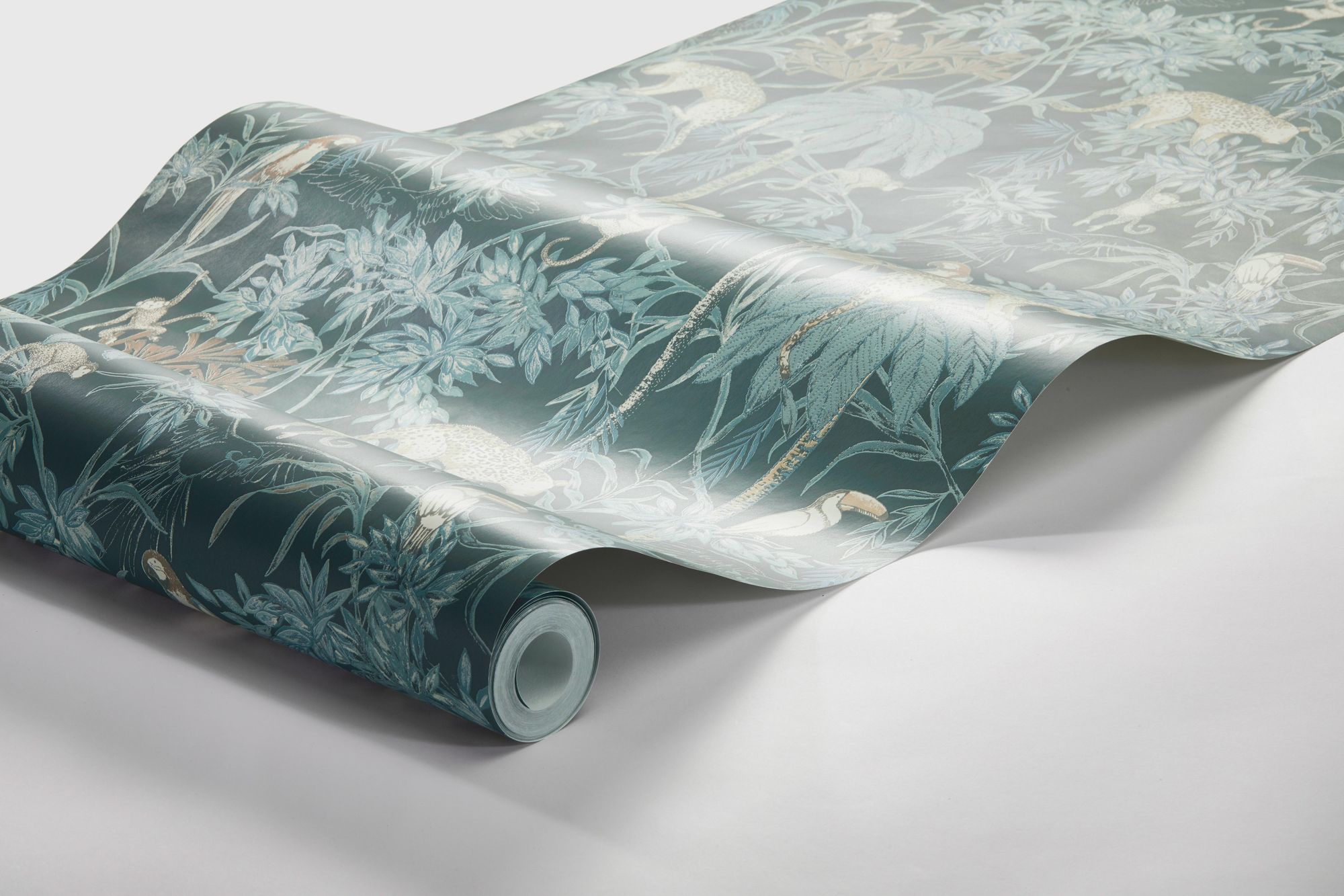 7463 Wild Jungle Green and Multi Wallpaper by Boråstapeter