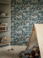 7463 Wild Jungle Green and Multi Wallpaper by Boråstapeter