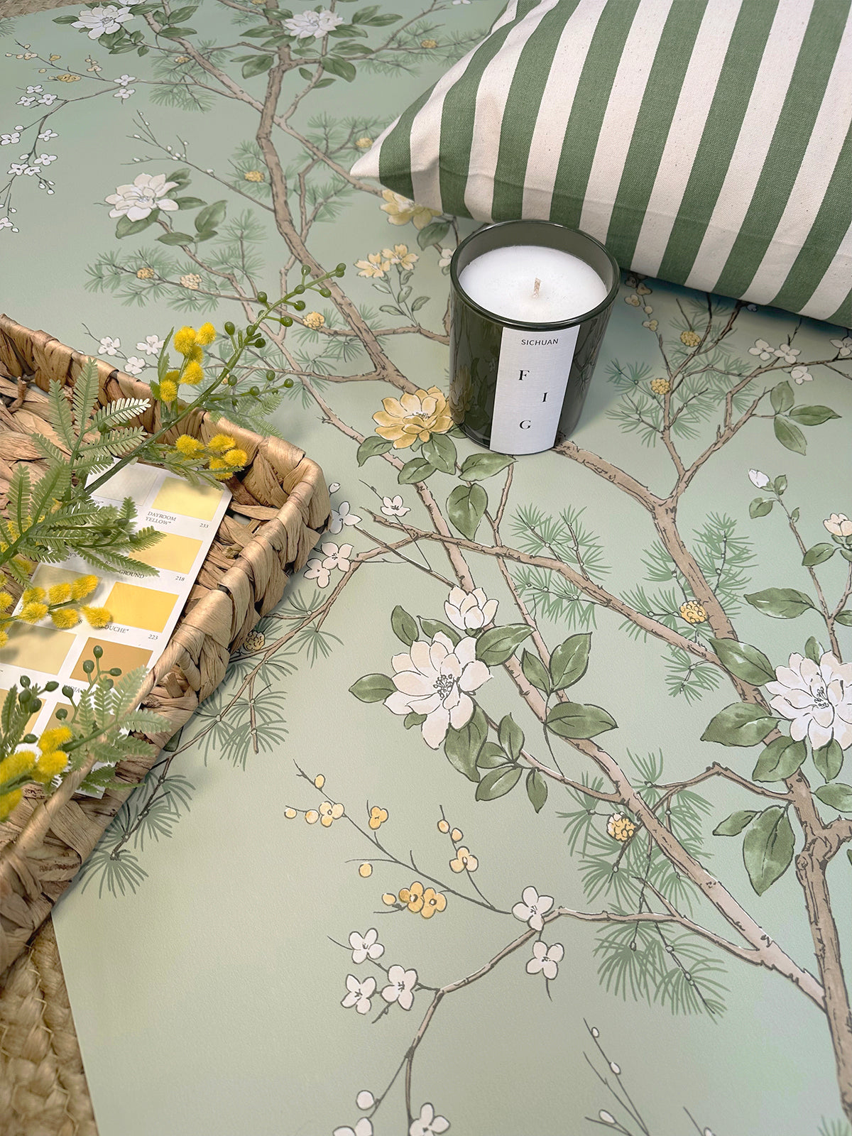 752 Bridget Floral wallpaper by Belgravia