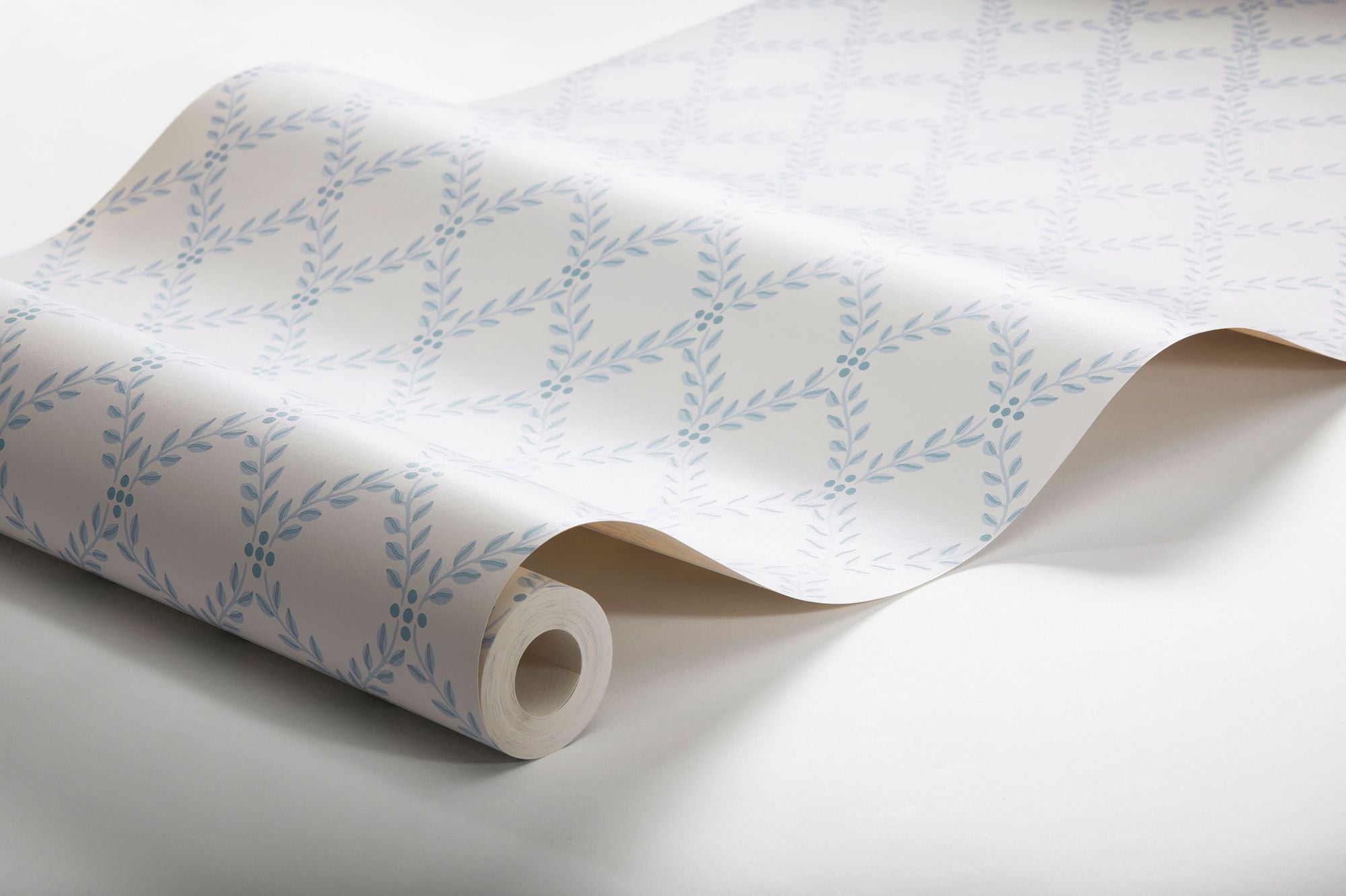 7672 Trellis Leaves Light Blue and Grey Falsterbo III Wallpaper by Boråstapeter