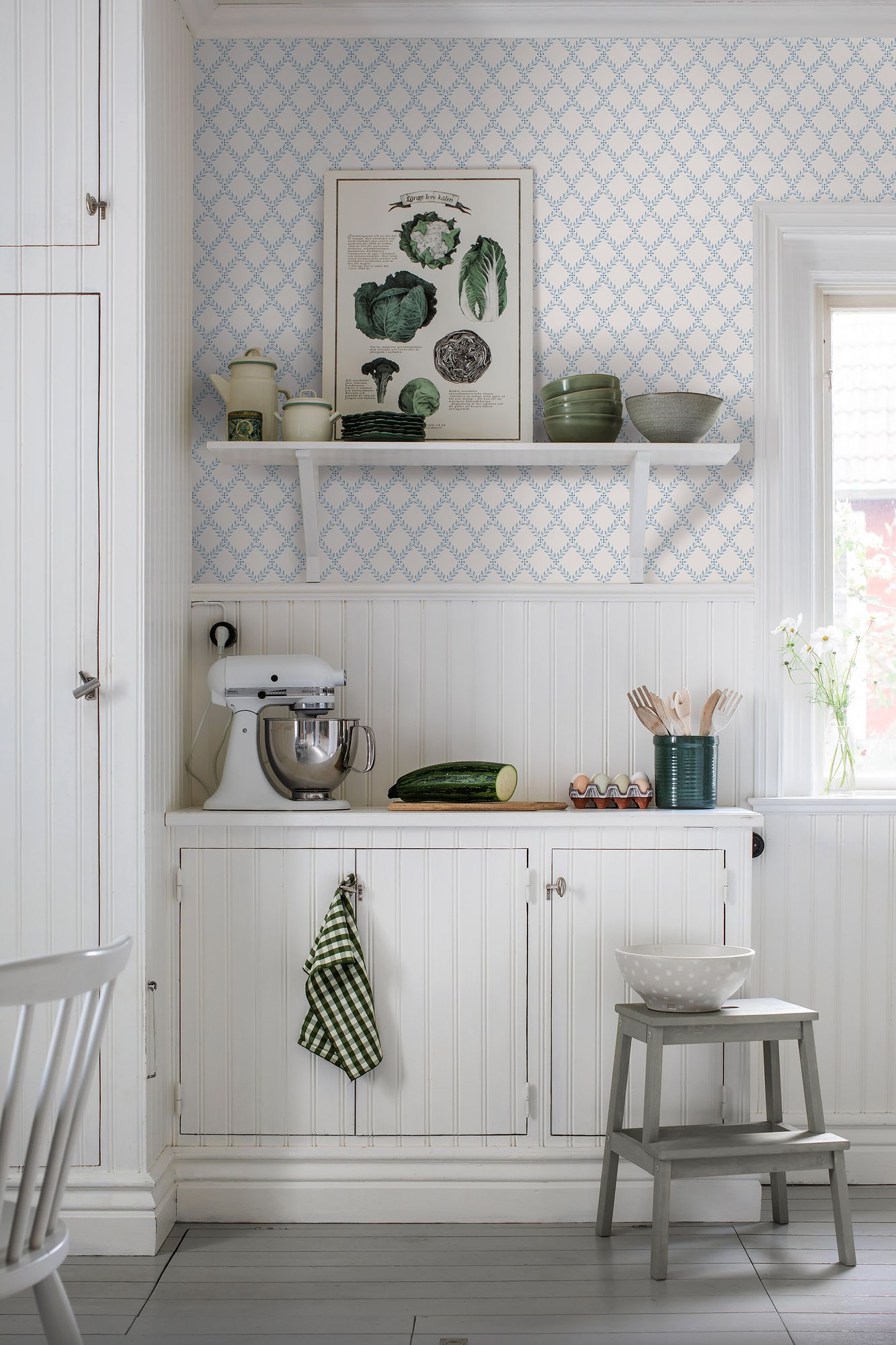 7672 Trellis Leaves Light Blue and Grey Falsterbo III Wallpaper by Boråstapeter