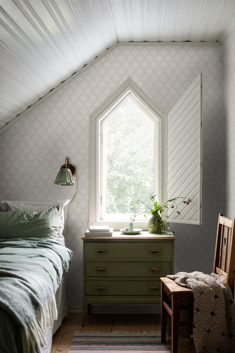 7673 Trellis Leaves Light Beige and White Falsterbo III Wallpaper by Boråstapeter