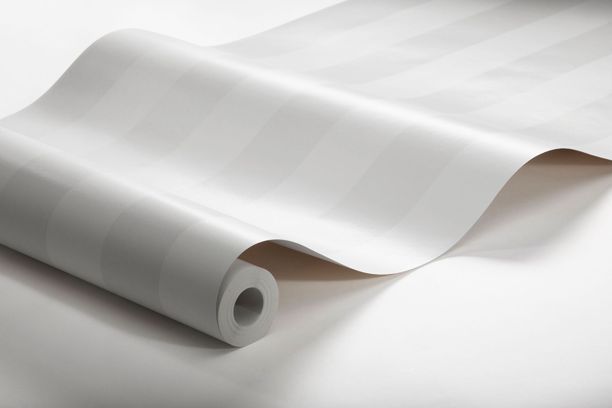 7687 Falsterbo Stripe Light Grey and White Falsterbo III Wallpaper by Boråstapeter