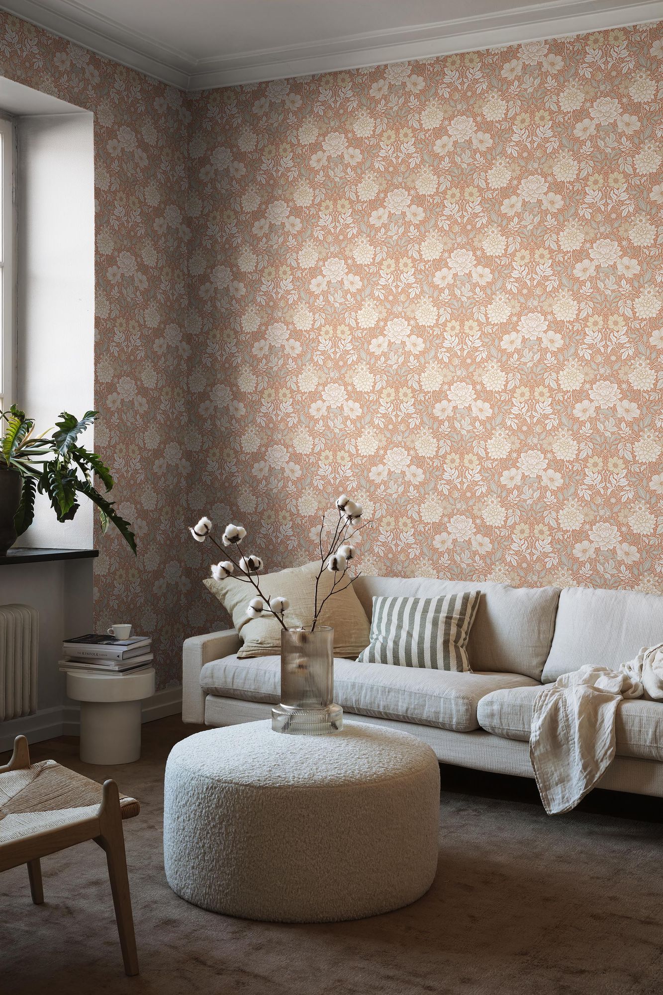 7688 Dahlia Garden Multicoloured Falsterbo III Wallpaper by Boråstapeter