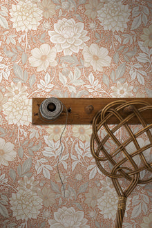 7688 Dahlia Garden Multicoloured Falsterbo III Wallpaper by Boråstapeter