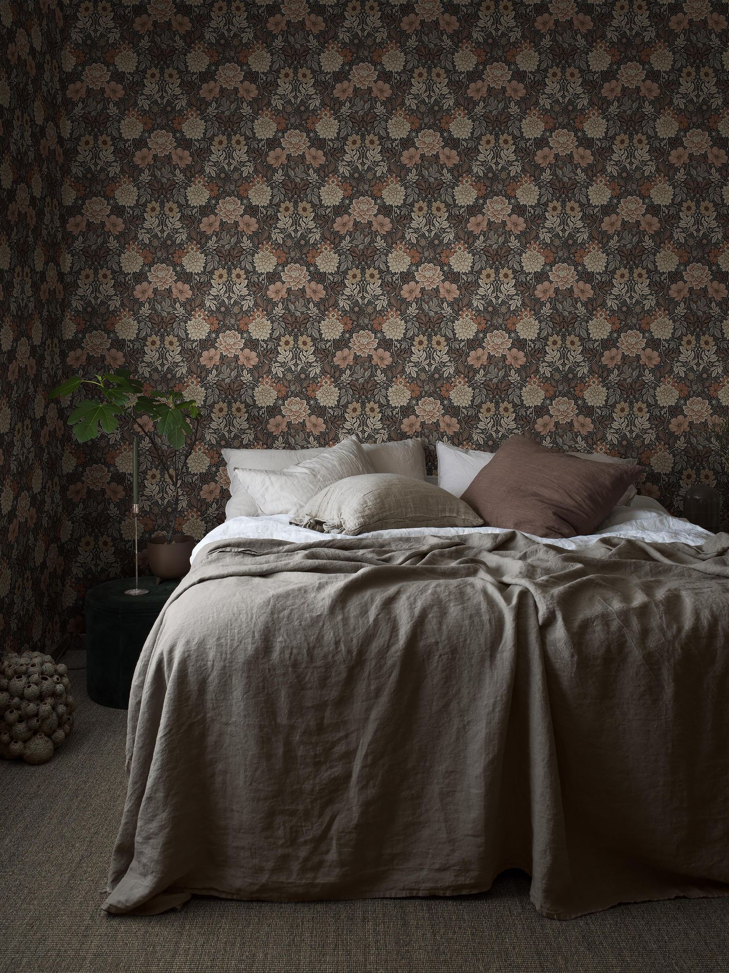 7689 Dahlia Garden Multicoloured Falsterbo III Wallpaper by Boråstapeter