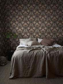 7689 Dahlia Garden Multicoloured Falsterbo III Wallpaper by Boråstapeter