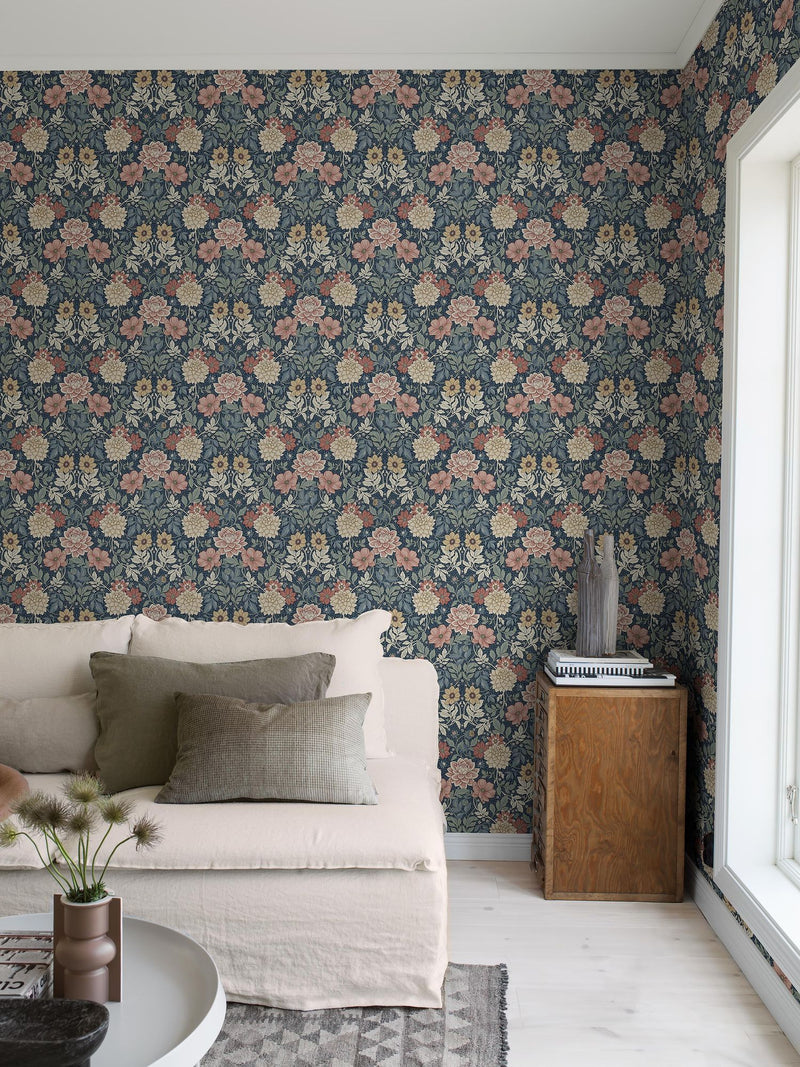 7690 Dahlia Garden Multicoloured Falsterbo III Wallpaper by Boråstapeter