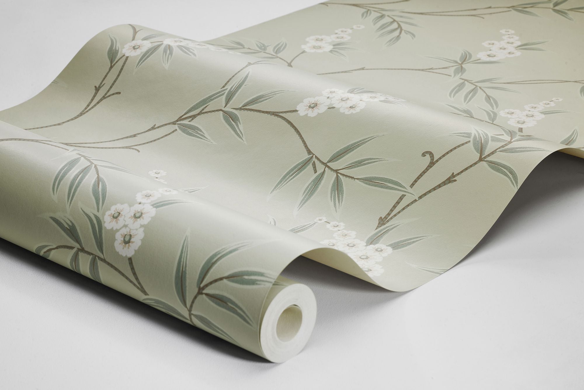 7763 Floral Tree Light Green and White Adorn Wallpaper by Boråstapeter