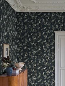 7765 Floral Tree Black and Green Adorn Wallpaper by Boråstapeter