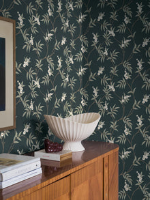 7765 Floral Tree Black and Green Adorn Wallpaper by Boråstapeter