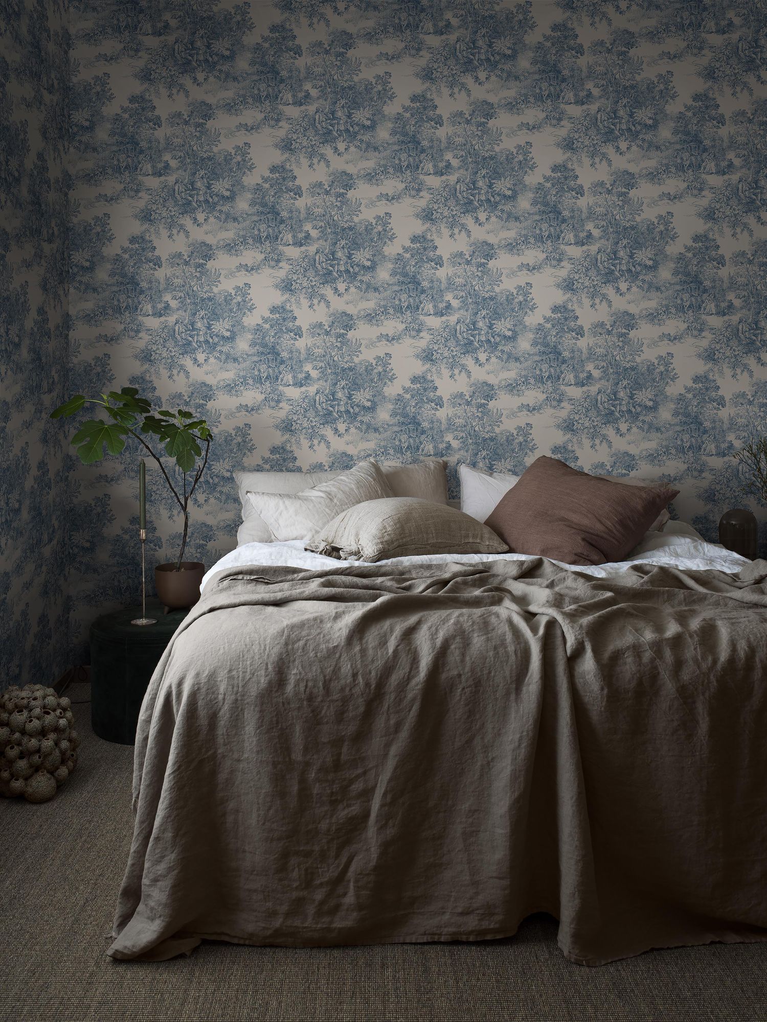 7767 Toile de Jouy Light Blue and Beige Adorn Wallpaper by Boråstapeter