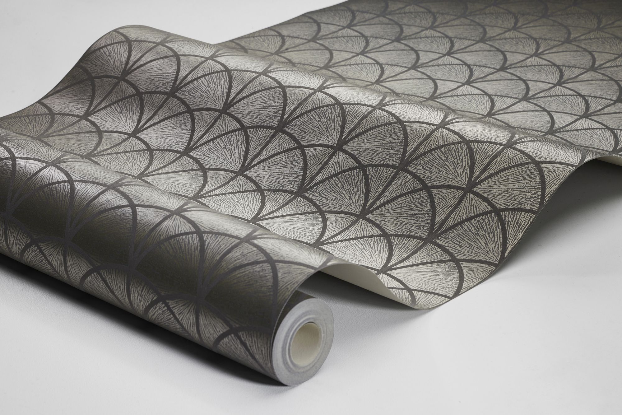 7770 Deco Arch Black Adorn Wallpaper by Boråstapeter
