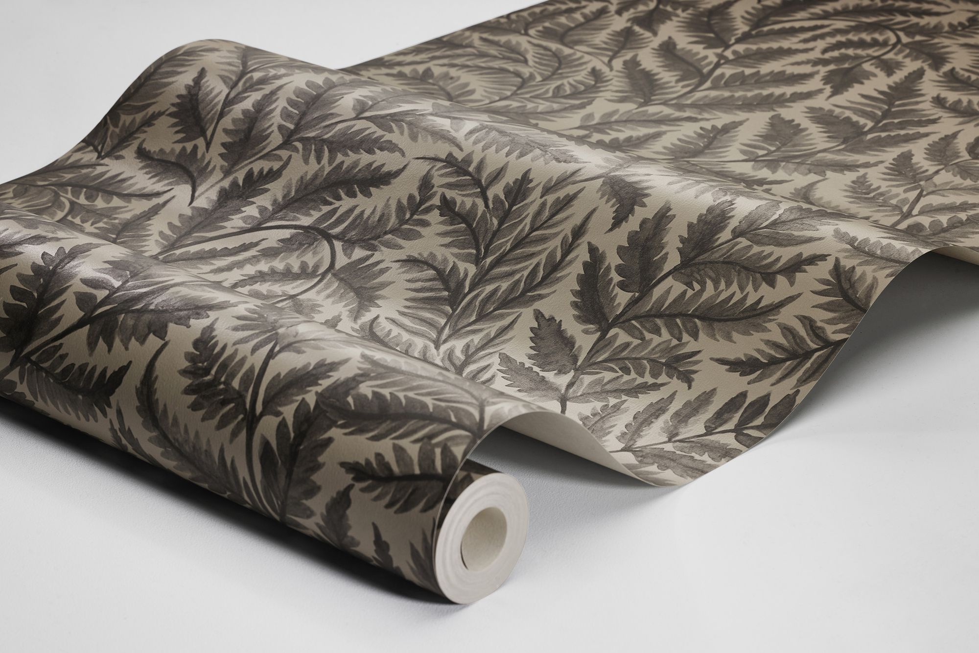 7793 Ferns Black and Brown Adorn Wallpaper by Boråstapeter