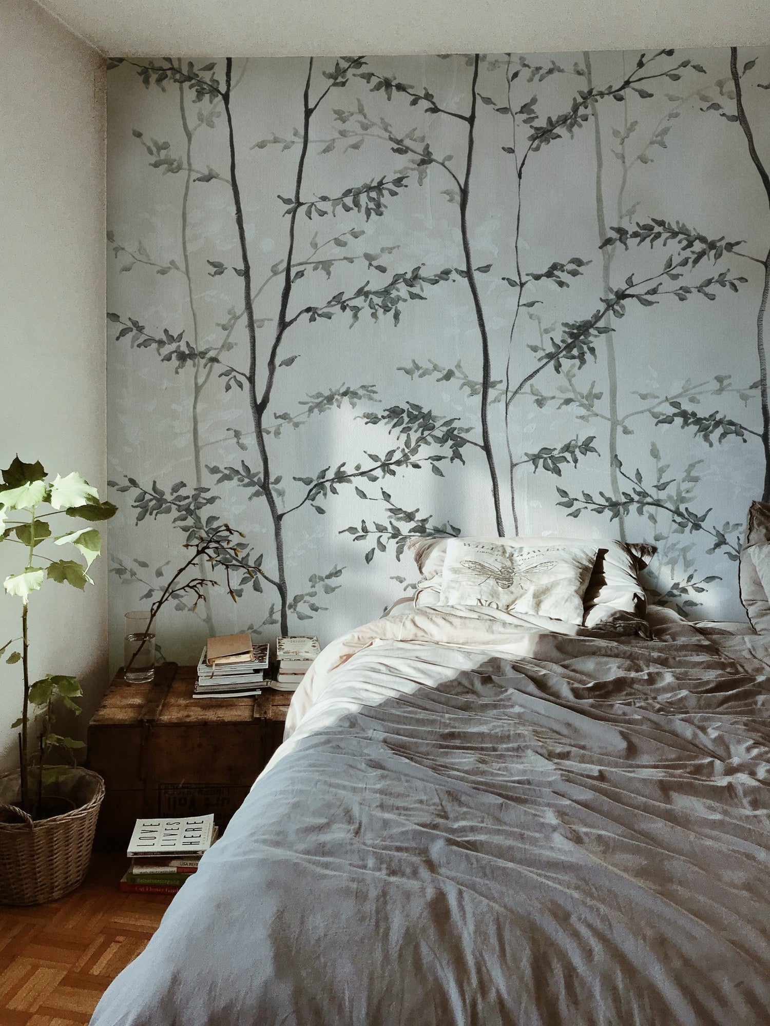 7800996 Woods Silver Mural by Coordonné (400x280cm)