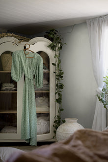 7864 Polka Stripe Light Green and White Linen Wallpaper by Boråstapeter