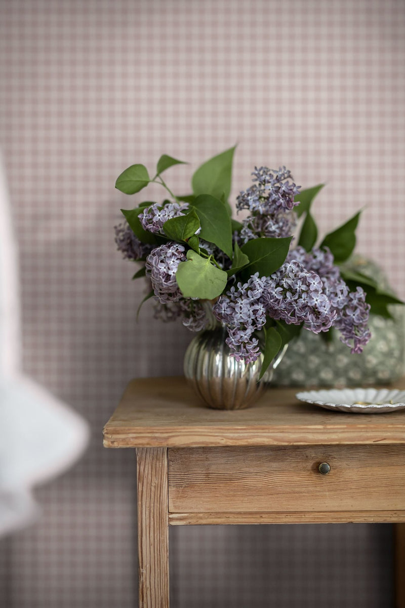 7870 Picnic Check Light Pink and White Linen Wallpaper by Boråstapeter