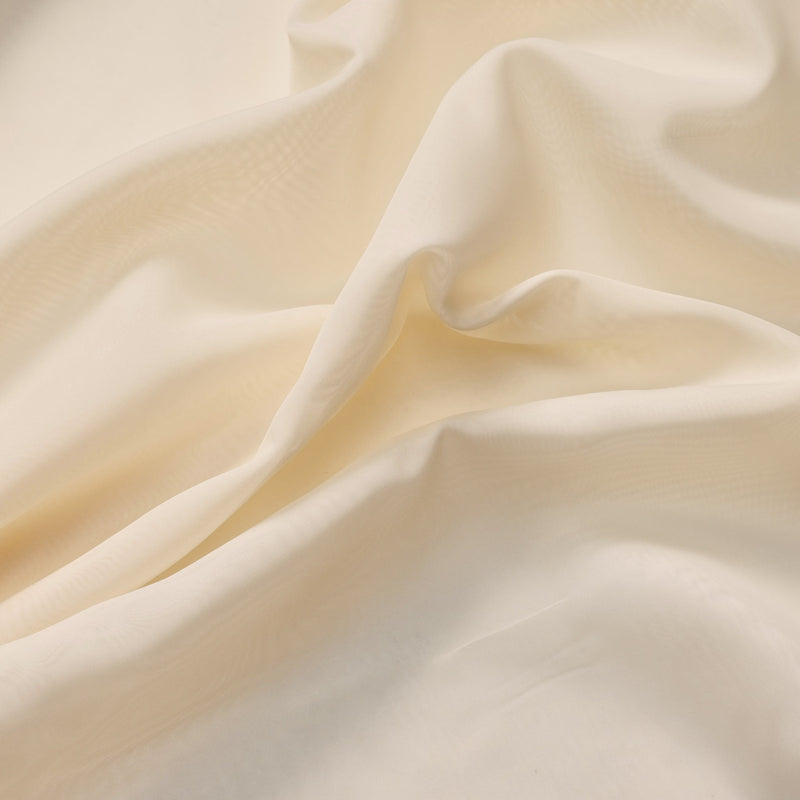 7895/530 Spotlight Vanilla Fabric by Prestigious Textiles