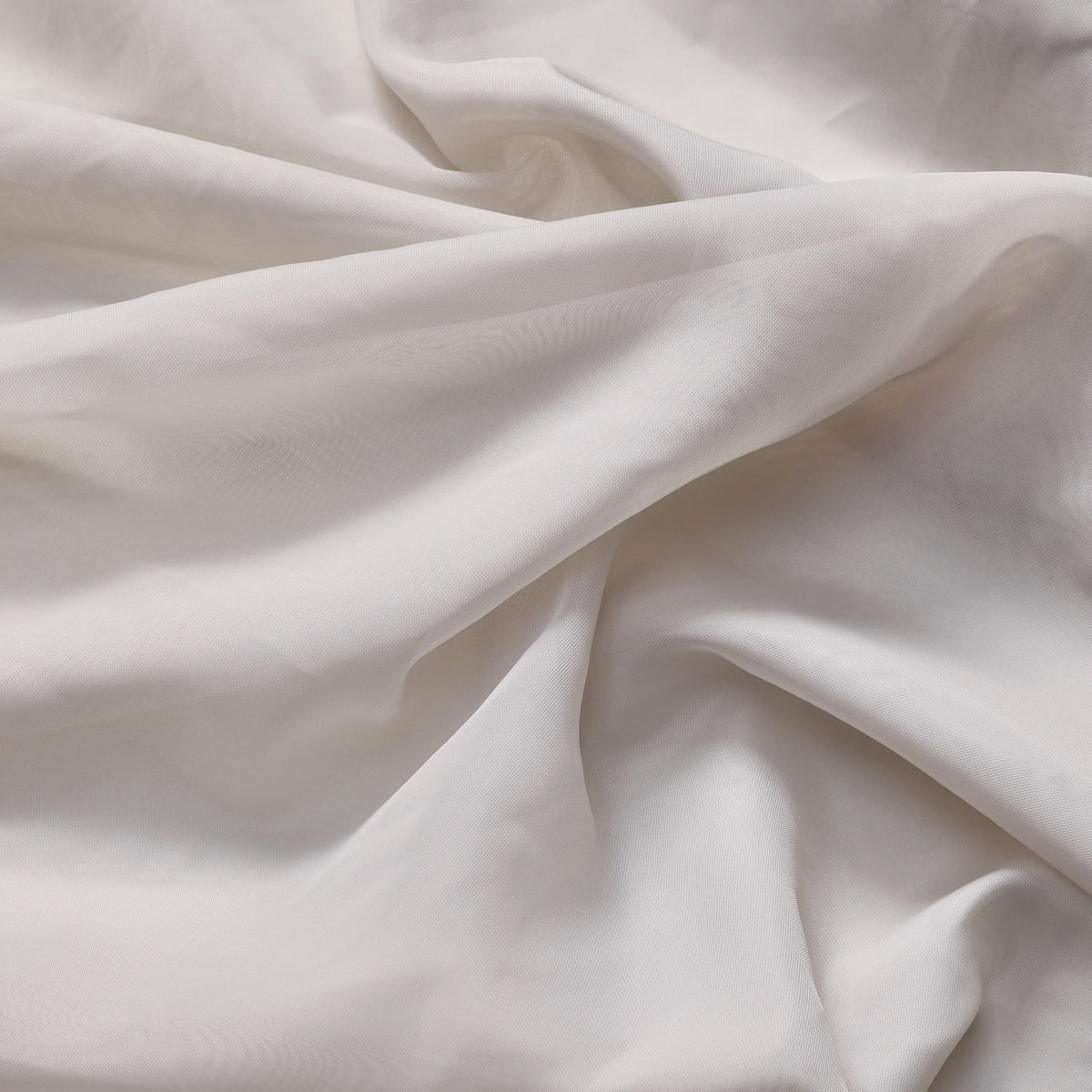 7895/909 Spotlight Silver Fabric by Prestigious Textiles