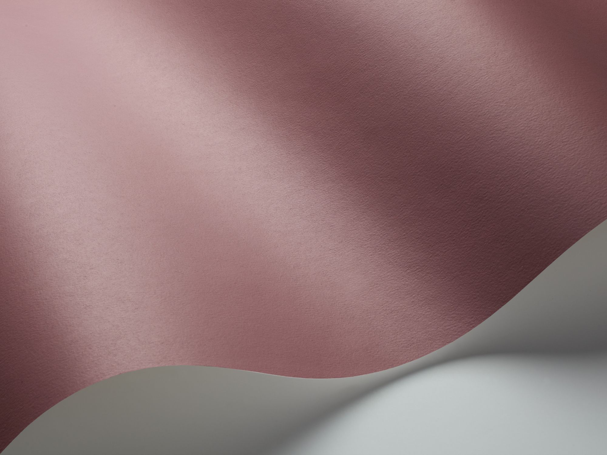 7928 Plum Wallpaper by Boråstapeter