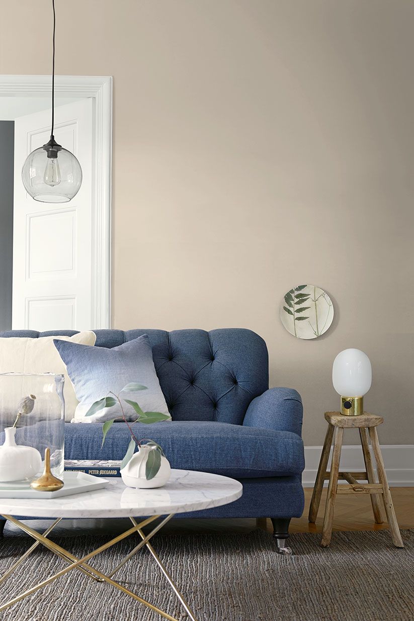 7967 Creamy White Wallpaper by Boråstapeter