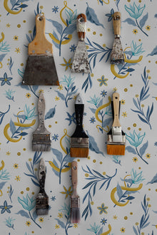 Serpientes y Flores Light 40th Anniversary Wallpaper by Coordonné