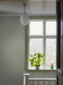 8051 Nejlikerand Light Green Anno II Wallpaper by Boråstapeter