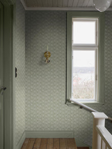 8051 Nejlikerand Light Green Anno II Wallpaper by Boråstapeter