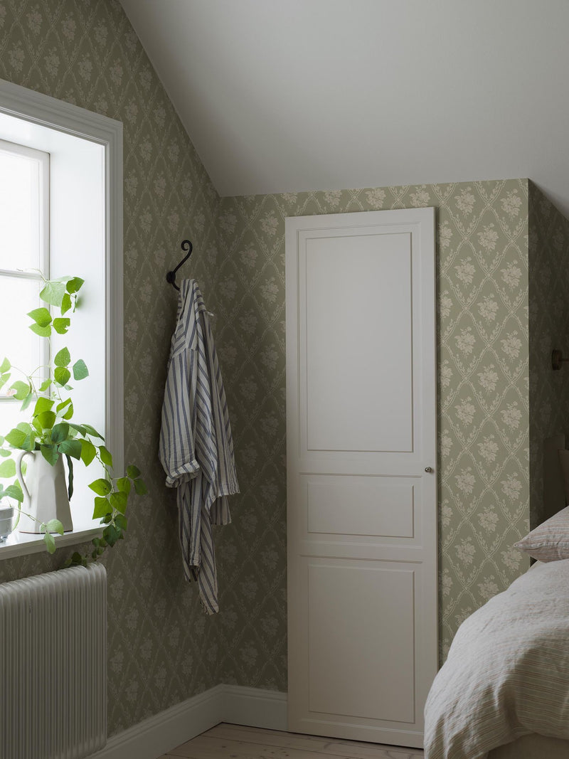 8059 Västigårn Light Green Anno II Wallpaper by Boråstapeter