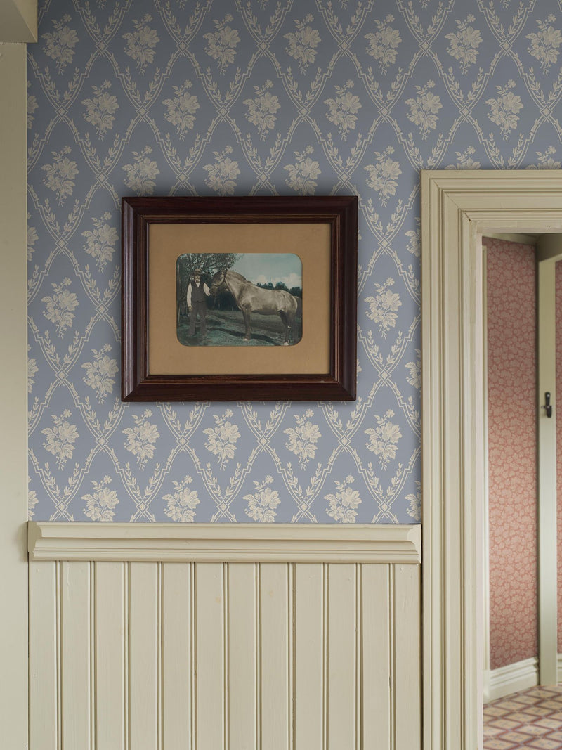 8060 Västigårn Light Blue Anno II Wallpaper by Boråstapeter