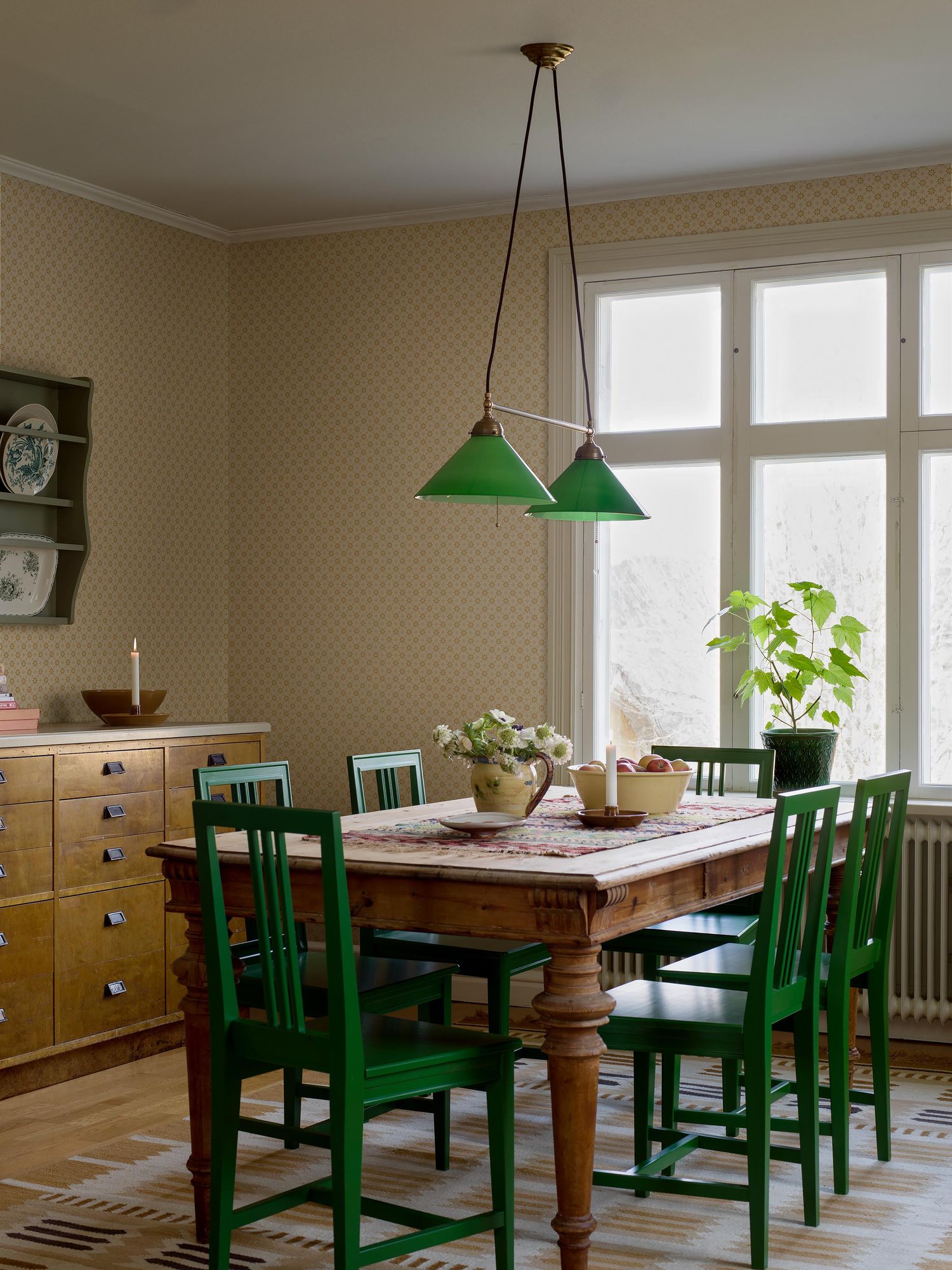 8066 Stella Light Yellow Anno II Wallpaper by Boråstapeter