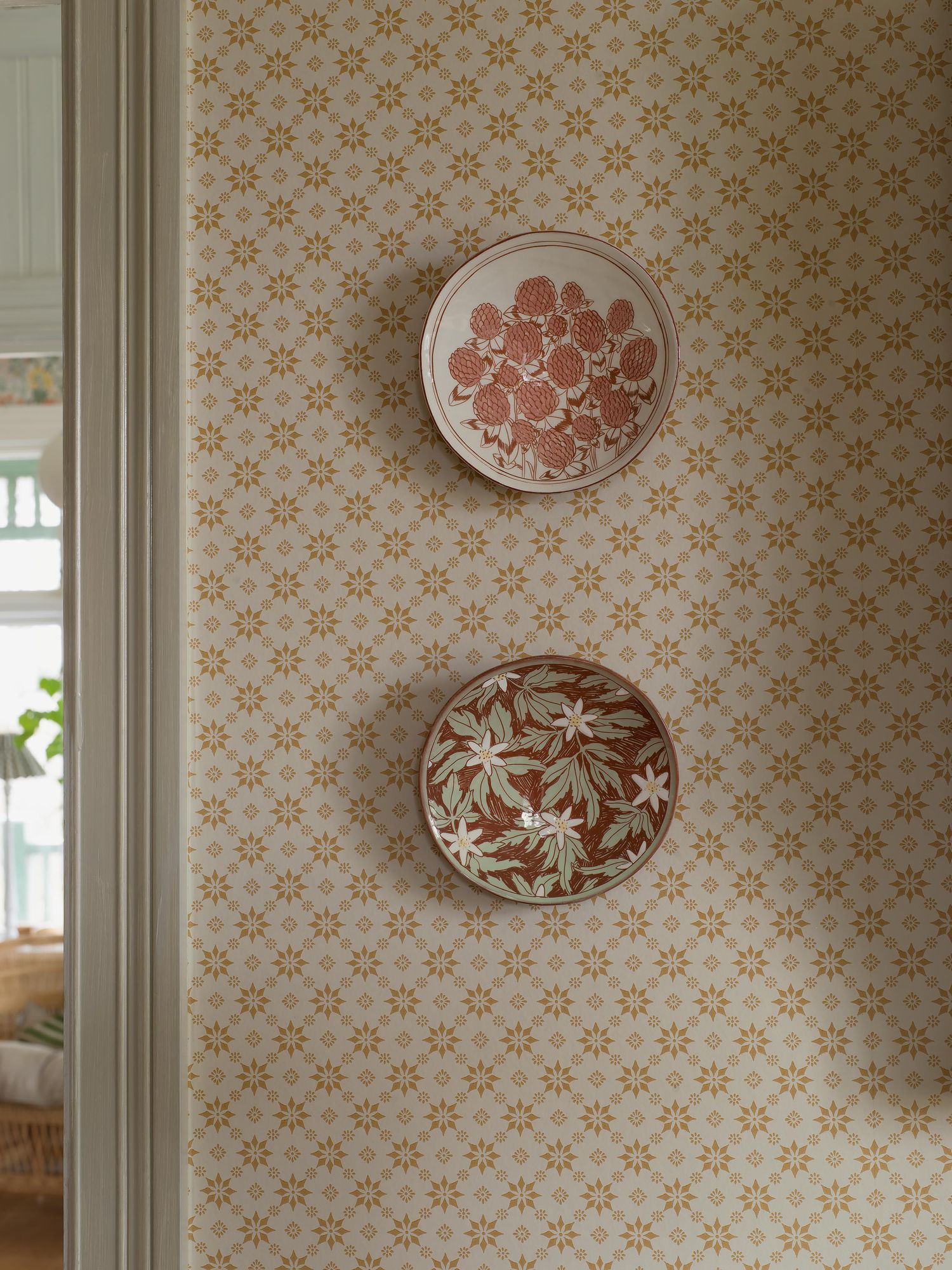 8066 Stella Light Yellow Anno II Wallpaper by Boråstapeter